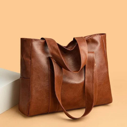 Lucie | L’Essentiel Élégant | À Épaule